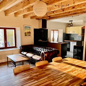  Appartement Blancs Vercors, Appartement-gite